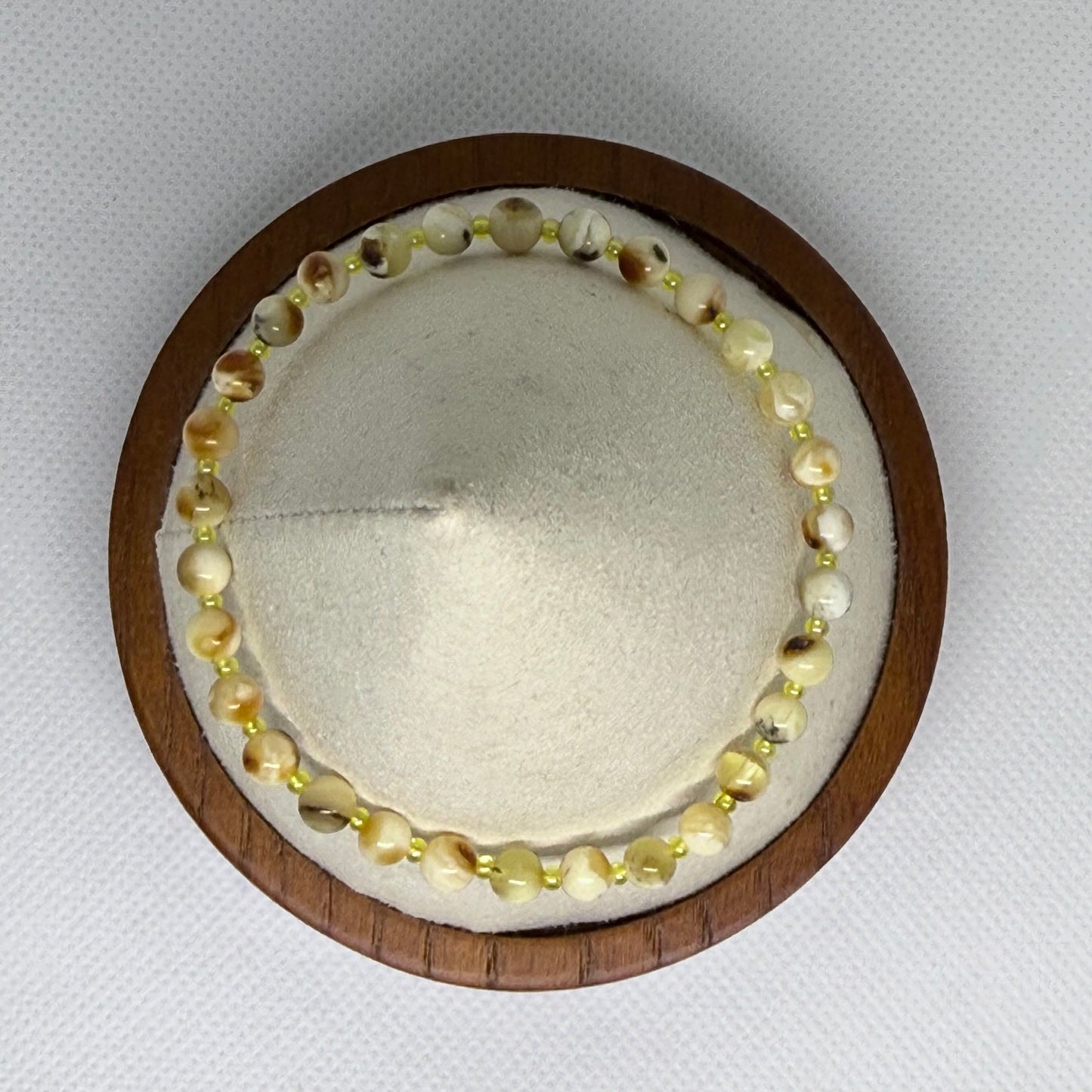 Cream Nova-Circle-7.5" stretch