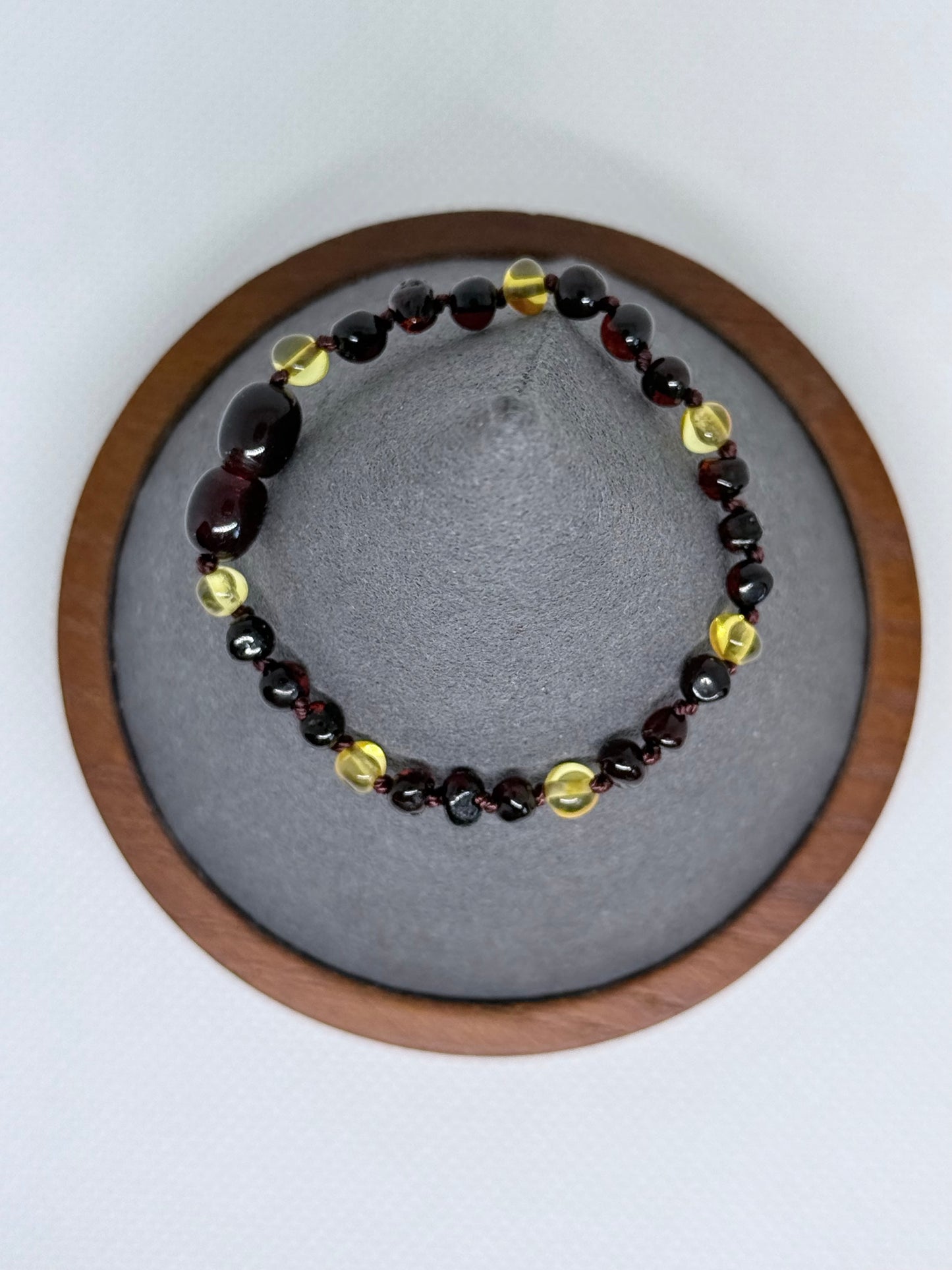 Molasses/Gold-Circle-5.5" clasp