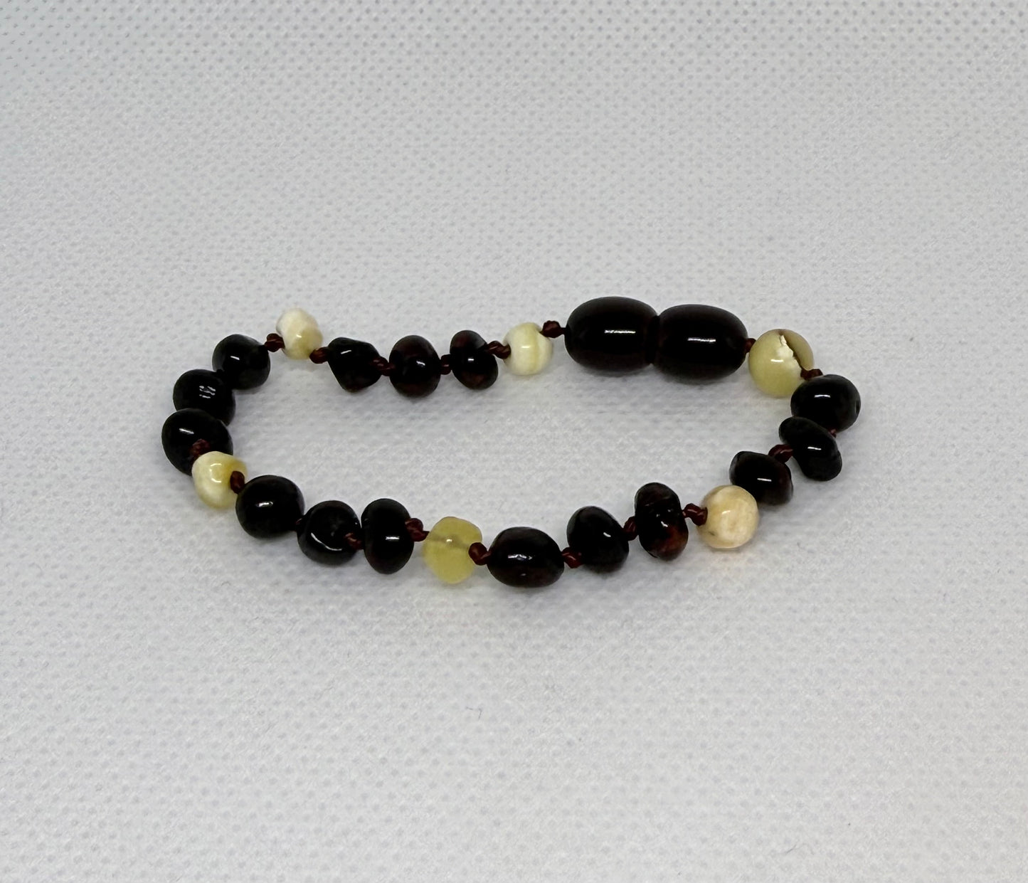 Molasses/Cream-Circle-5.5" clasp